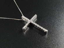 將圖片載入圖庫檢視器 Collana Croce in oro bianco con Diamanti naturali