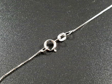 將圖片載入圖庫檢視器 Collana Croce in oro bianco con Diamanti naturali