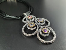 Load image into Gallery viewer, Collanna Ricciolo in argento 925 e zirconi colorati