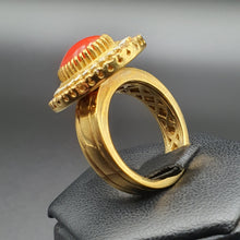Load image into Gallery viewer, Anello Corallo in oro 18k Diamanti F color e smalti a fuoco
