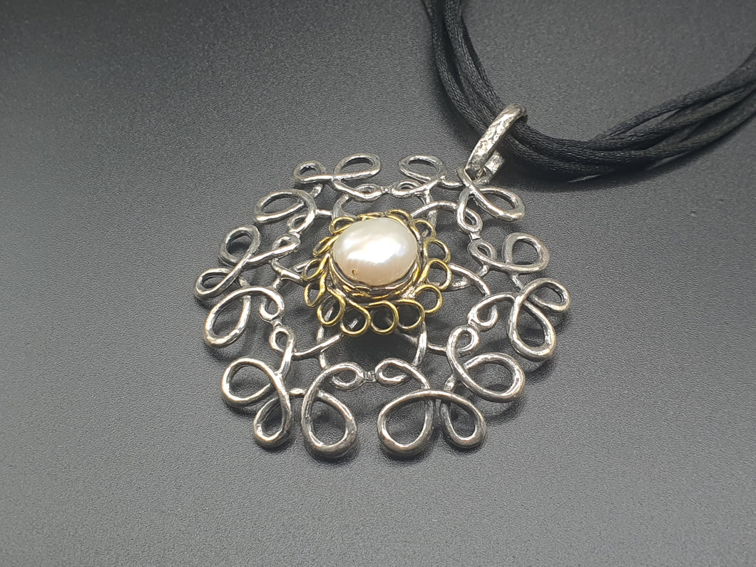 Collana filo celtico con perla naturale