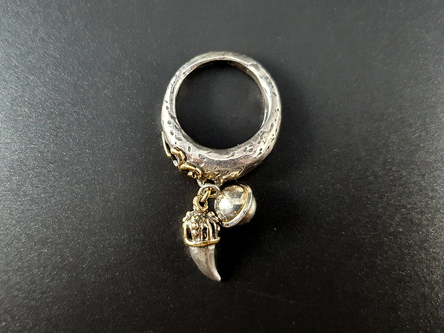 ANELLO IN ARGENTO PORTAFORTUNA CON CHARMS CORNO e CAMPANELLINO