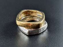 將圖片載入圖庫檢視器 DOPPIO ANELLO ARGENTO E BRONZO BULLONE QUADRATO
